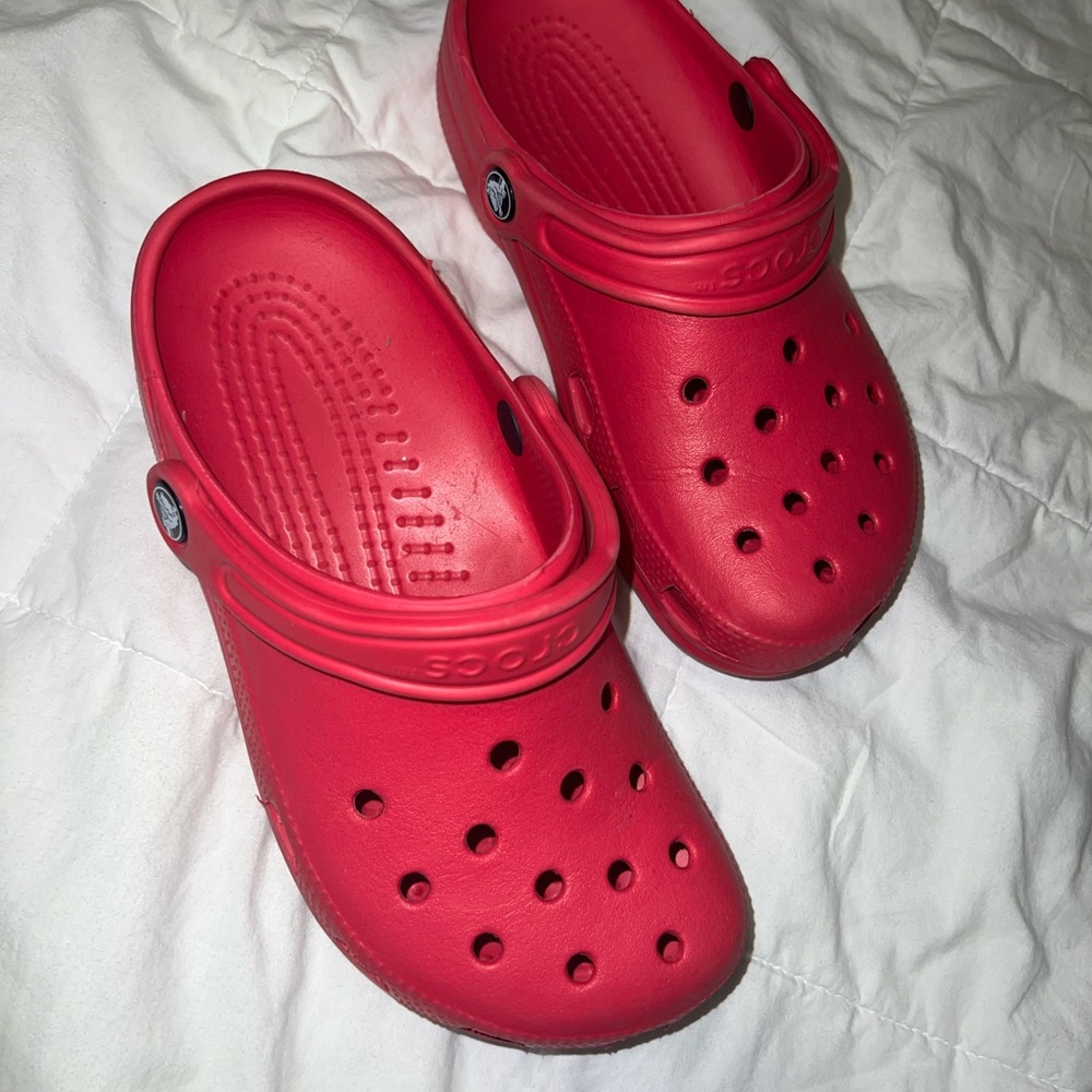 Pink Crocs Size 7.5 in Women